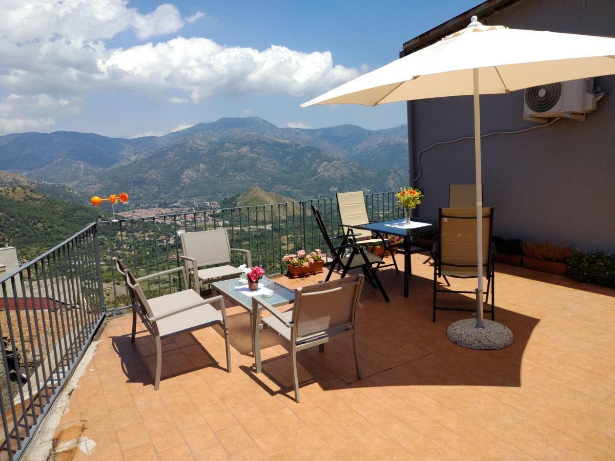 Casa Donna Franca Apartment Кастильоне ди Сичилия Екстериор снимка